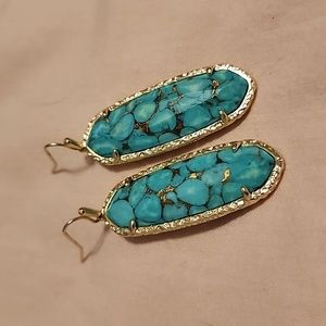 Beautiful Kendra Scott turquoise and gold dangle earrings